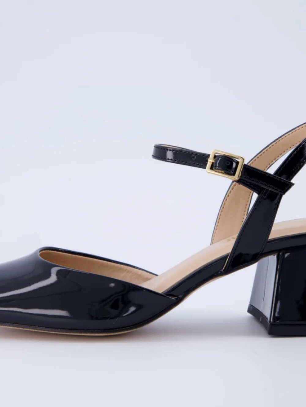 Cushionaire Women's Dancer Block Heel Mary Jane Size 6